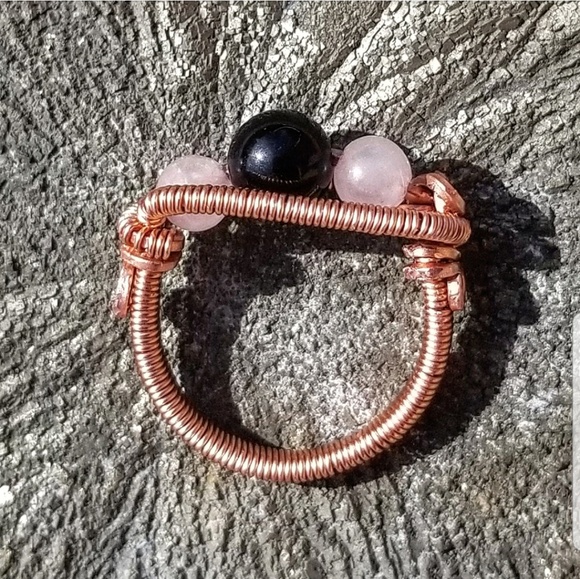 The Krystal Perspective Jewelry - Rose Quartz & Obsidian Ring ⭐ Size 5